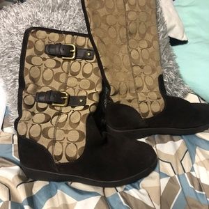 Size 7 coach boots like brand new